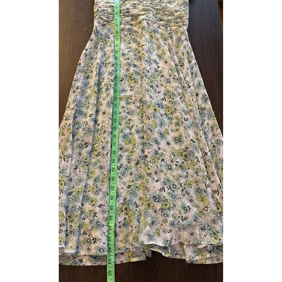 Dressbarn Floral Ruched Waist & Cap Sleeves Dress Size 6 - Picture 7 of 7